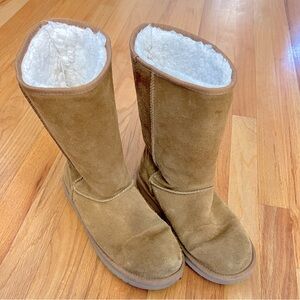 Women’s Koolaburra by UGG boots